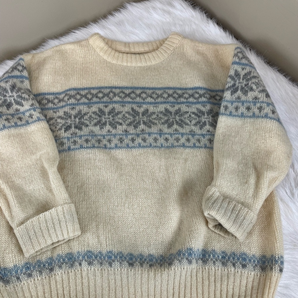 Vintage Icelandic ice knit Nordic ivory and Blue wool Sweater - Picture 2 of 12